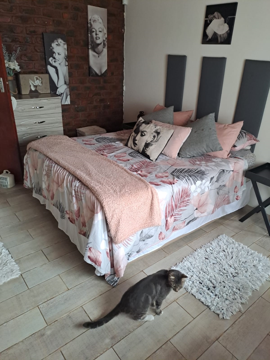 4 Bedroom Property for Sale in Seavale Eastern Cape